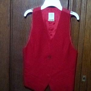 Red Clifford &Will vest  (307)